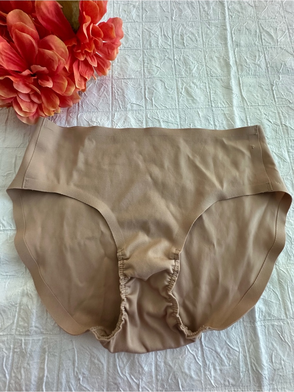 HONEYLOVE NWOT Seamless Softform MR Briefs - Nude